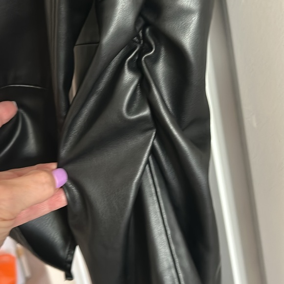 Faux leather long line short/jacket from Zara. XXL fits like L - Picture 3 of 4